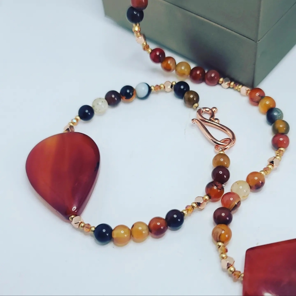 Red agate necklace